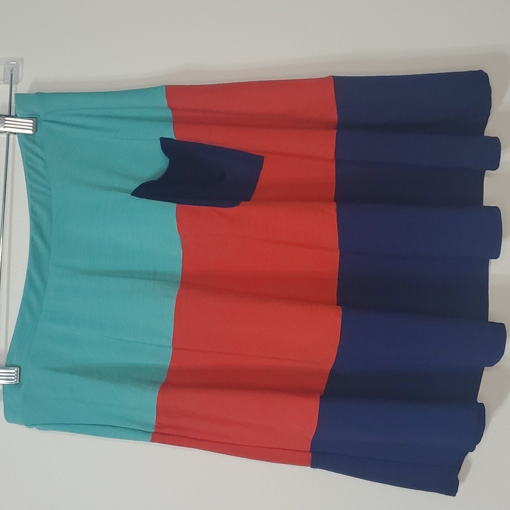 Color blocking skirt large
